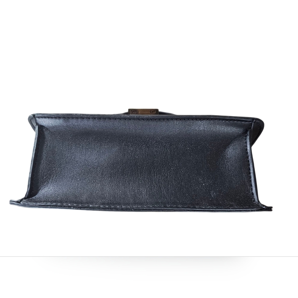 ALDO Jerilini Black Quilted Crossbody Bag with Gold Accents & Puff Charm - Picture 4 of 7